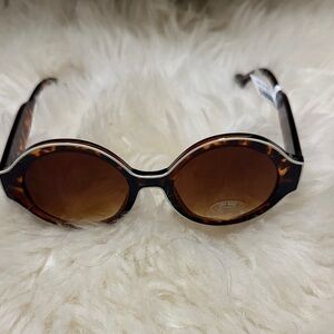 Tortoise Shell Round Sunglasses free people NWT